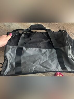 Mier Men’s Black Duffel Bag with Front Mesh Panel